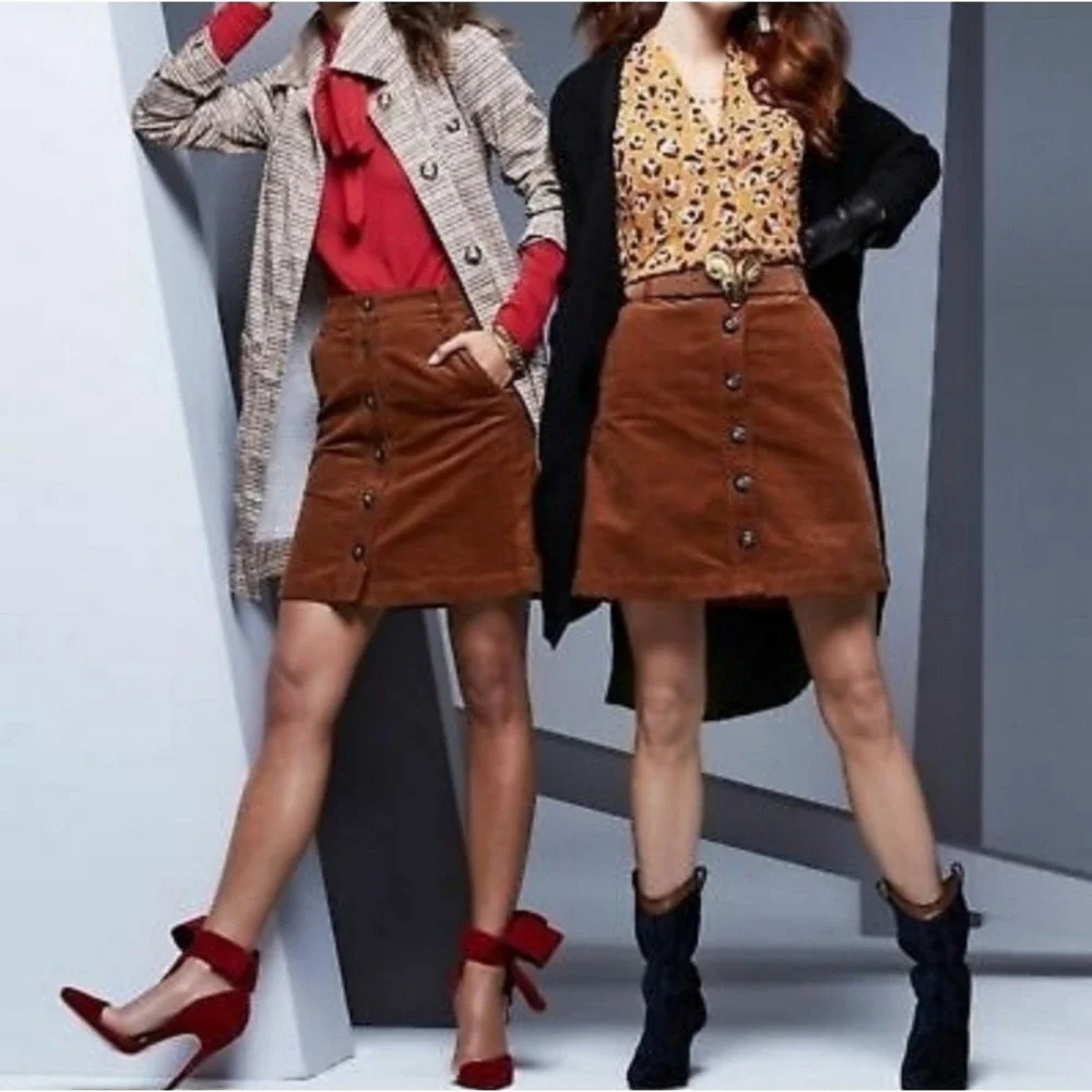 Cabi 3755 Women's Brown University Corduroy Button Front‎ A-Line Skirt Size 4